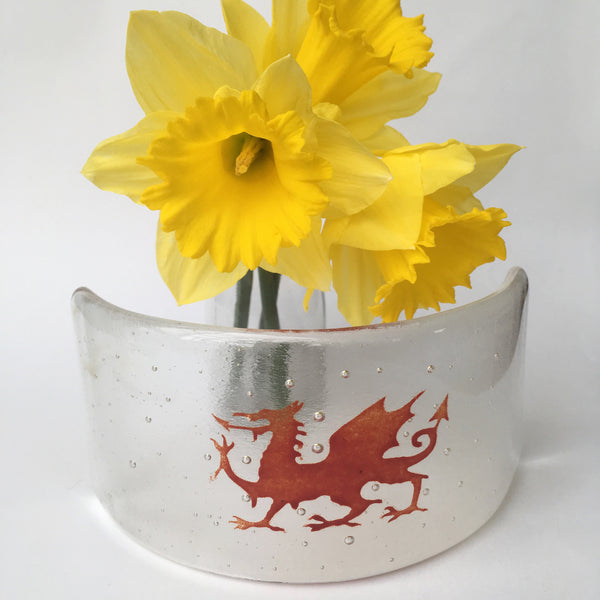 Red Dragon Candle Arch