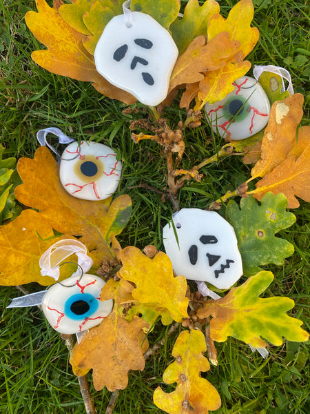 Skeleton head hanging decorations