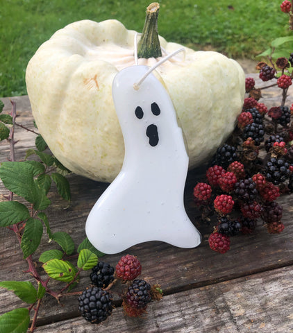 Ghostly ghost hanging decorations